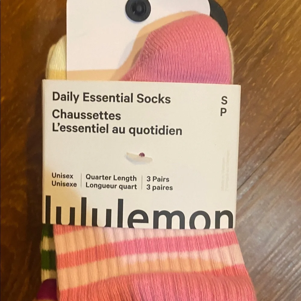 NWT Lululemon daily essential socks Multi 3 Pk Size; Small